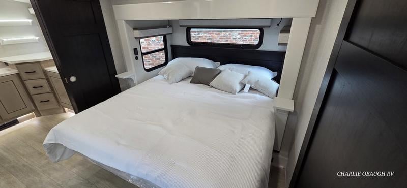 New 2026 Jayco Pinnacle 39FLOK - photo - 25