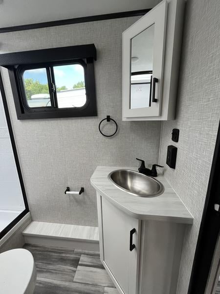 New 2024 Jayco Jay Feather 24BH - photo - 28