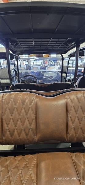 New 2026 E-Z-GO EXPRESS 6 GAS CUSTOM - photo - 8
