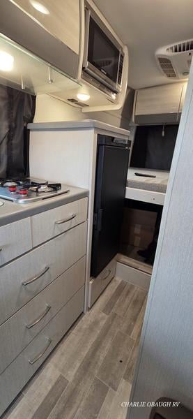 Pre-Owned 2022 Thor Motor Coach Tranquility® 19L - photo - 17