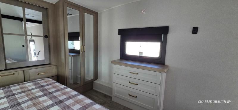 New 2026 Jayco Eagle Fifth Wheels 365UKTS - photo - 26