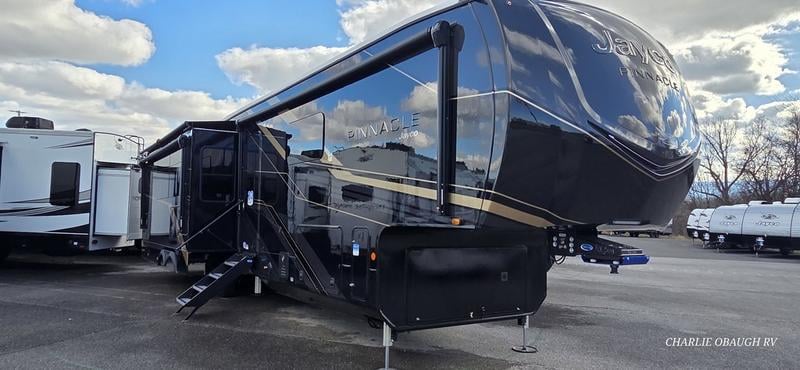 2026 Jayco Pinnacle 38FBRK Photo in Staunton VA 24401
