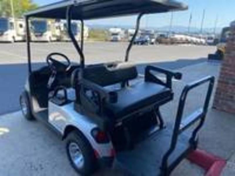 New 2023 E-Z-GO Valor® EX1 Gas - photo - 8