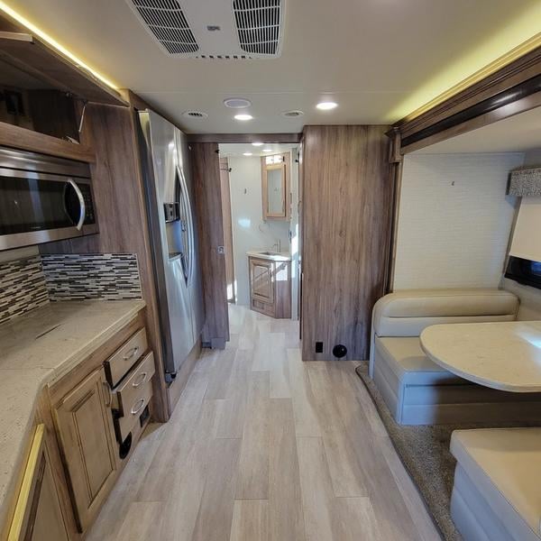 Pre-Owned 2020 Jayco Seneca 37HJ - photo - 31