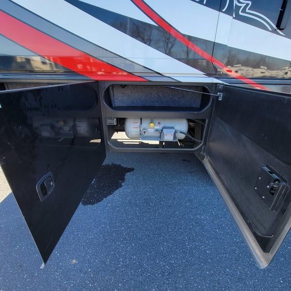 Pre-Owned 2020 Jayco Seneca 37HJ - photo - 7