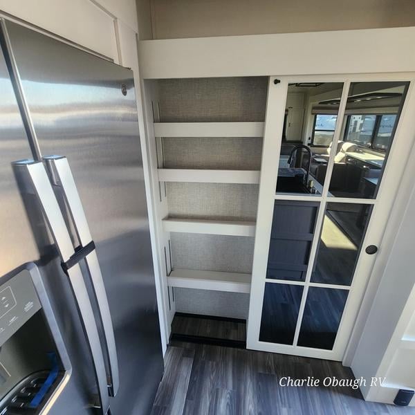 New 2025 Jayco North Point 381CKRE - photo - 22