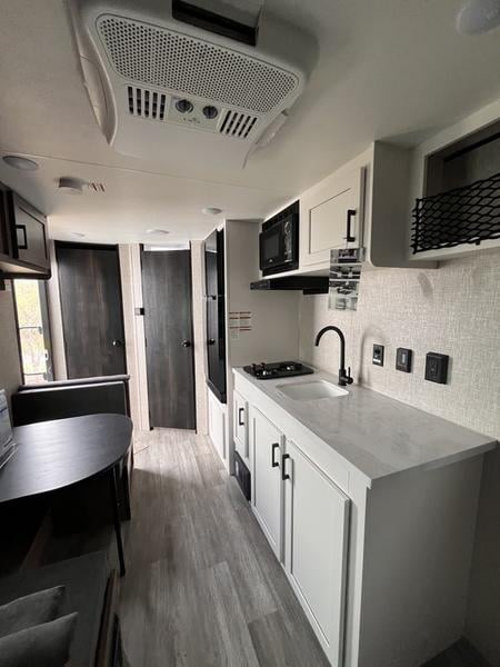 New 2024 Jayco Jay Flight SLX 195RB - photo - 25