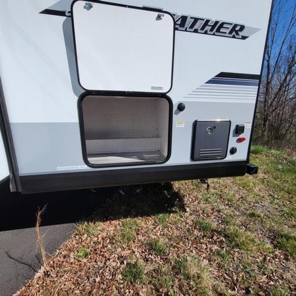 New 2024 Jayco Jay Feather 27BHB - photo - 5