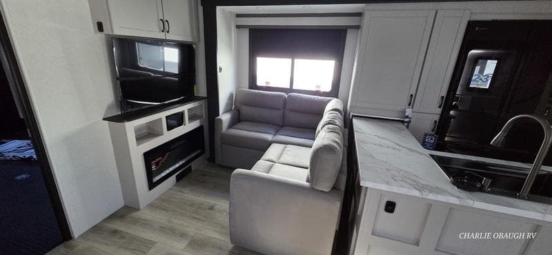 New 2026 Jayco Seismic 395 - photo - 10