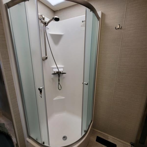 Pre-Owned 2020 Jayco Seneca 37HJ - photo - 40
