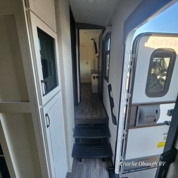 New 2025 Jayco North Point 381CKRE - photo - 24