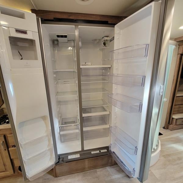 Pre-Owned 2020 Jayco Seneca 37HJ - photo - 30