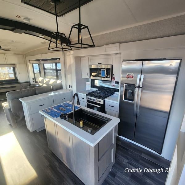 New 2025 Jayco North Point 381CKRE - photo - 11
