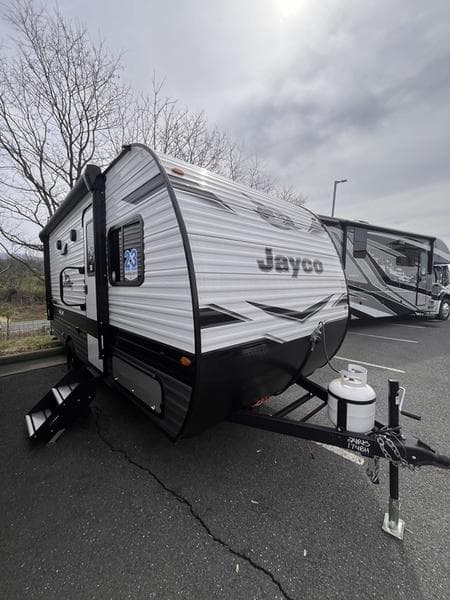 2024 Jayco Jay Flight SLX 174BH Photo in Staunton VA 24401
