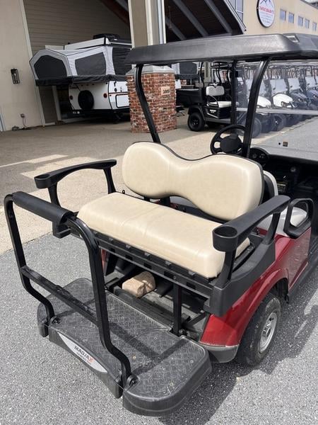 2019 E-Z-GO RXV® Electric Photo in Staunton VA 24401
