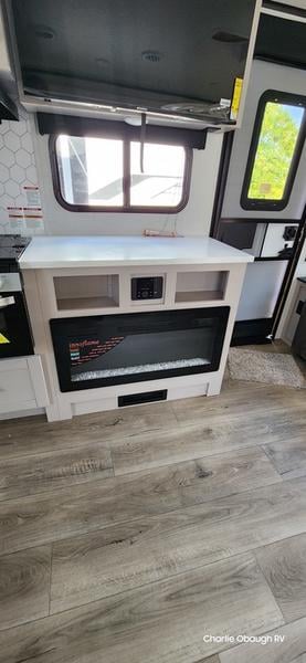 New 2026 Jayco Jay Feather 26RL - photo - 19