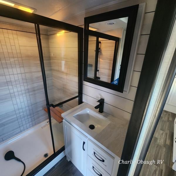 New 2025 Jayco North Point 381CKRE - photo - 31