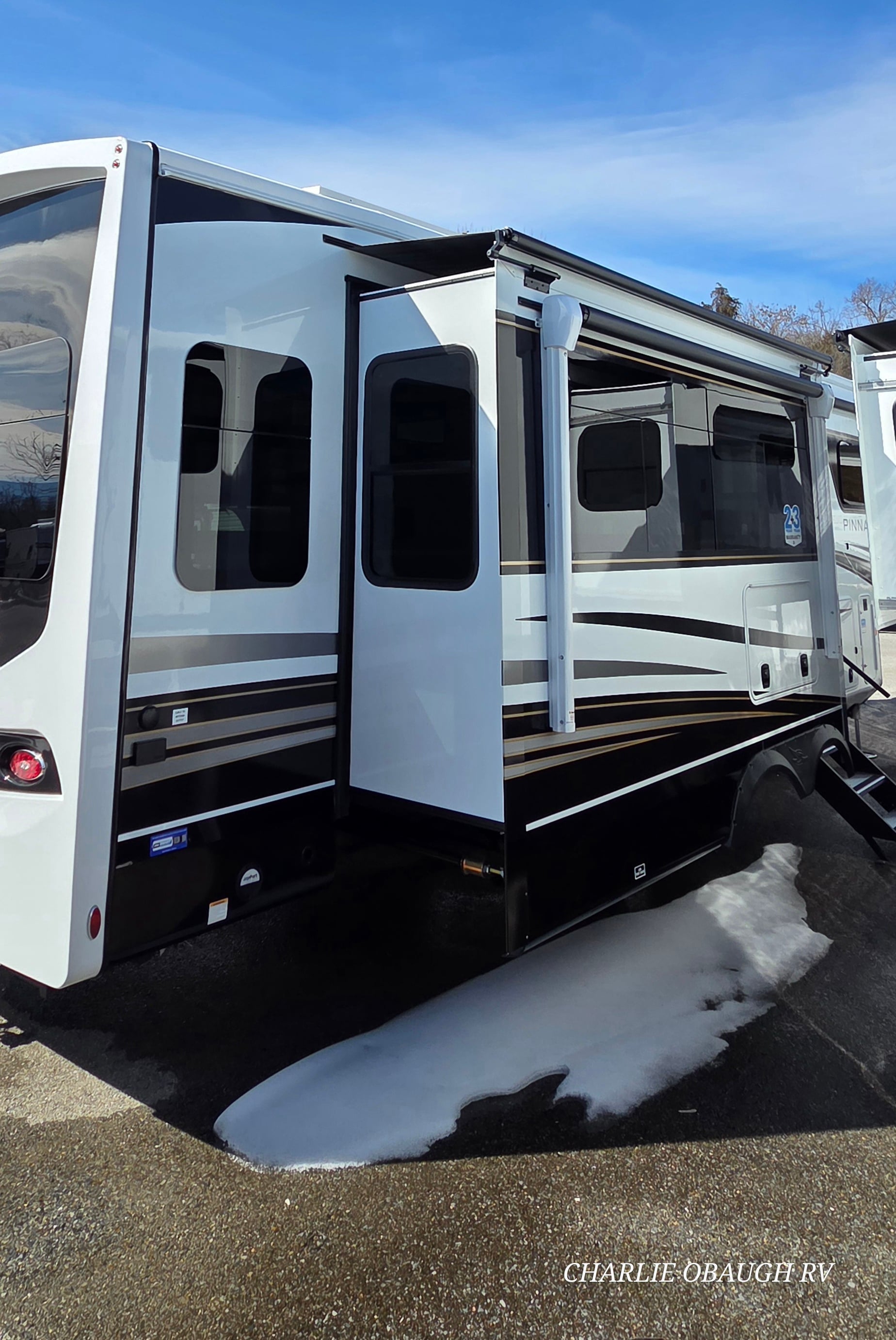 New 2026 Jayco Pinnacle 32RLTS - photo - 5