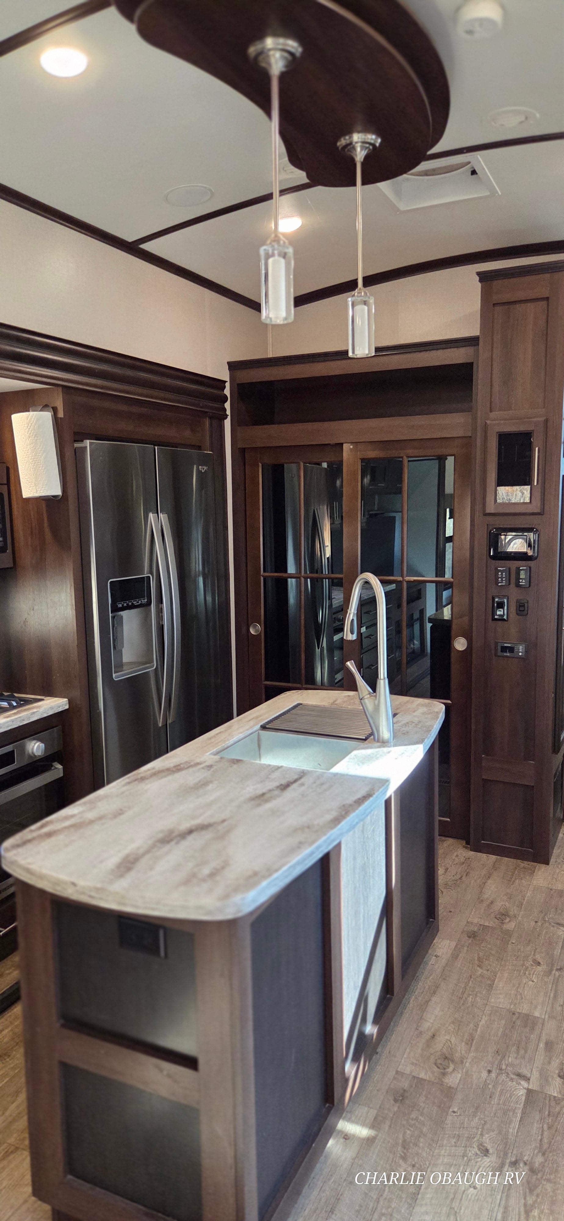 Pre-Owned 2020 Jayco North Point 381DLQS - photo - 15