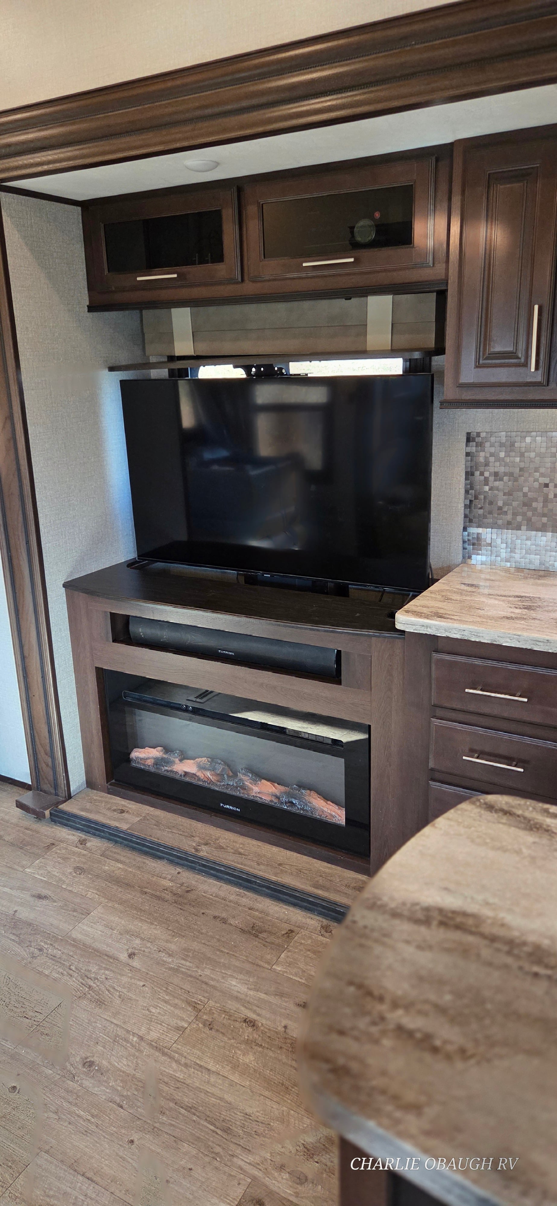 Pre-Owned 2020 Jayco North Point 381DLQS - photo - 16