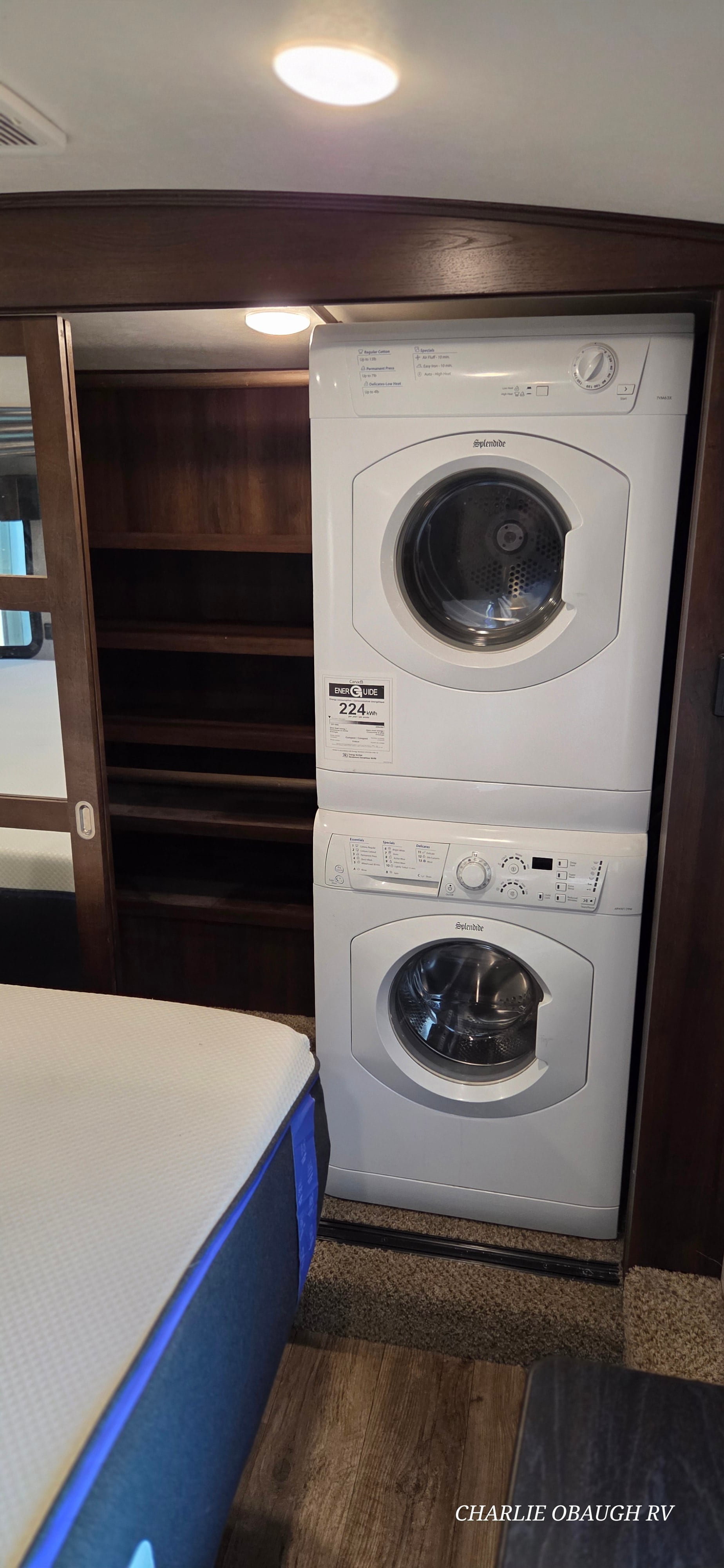 Pre-Owned 2020 Jayco North Point 381DLQS - photo - 37