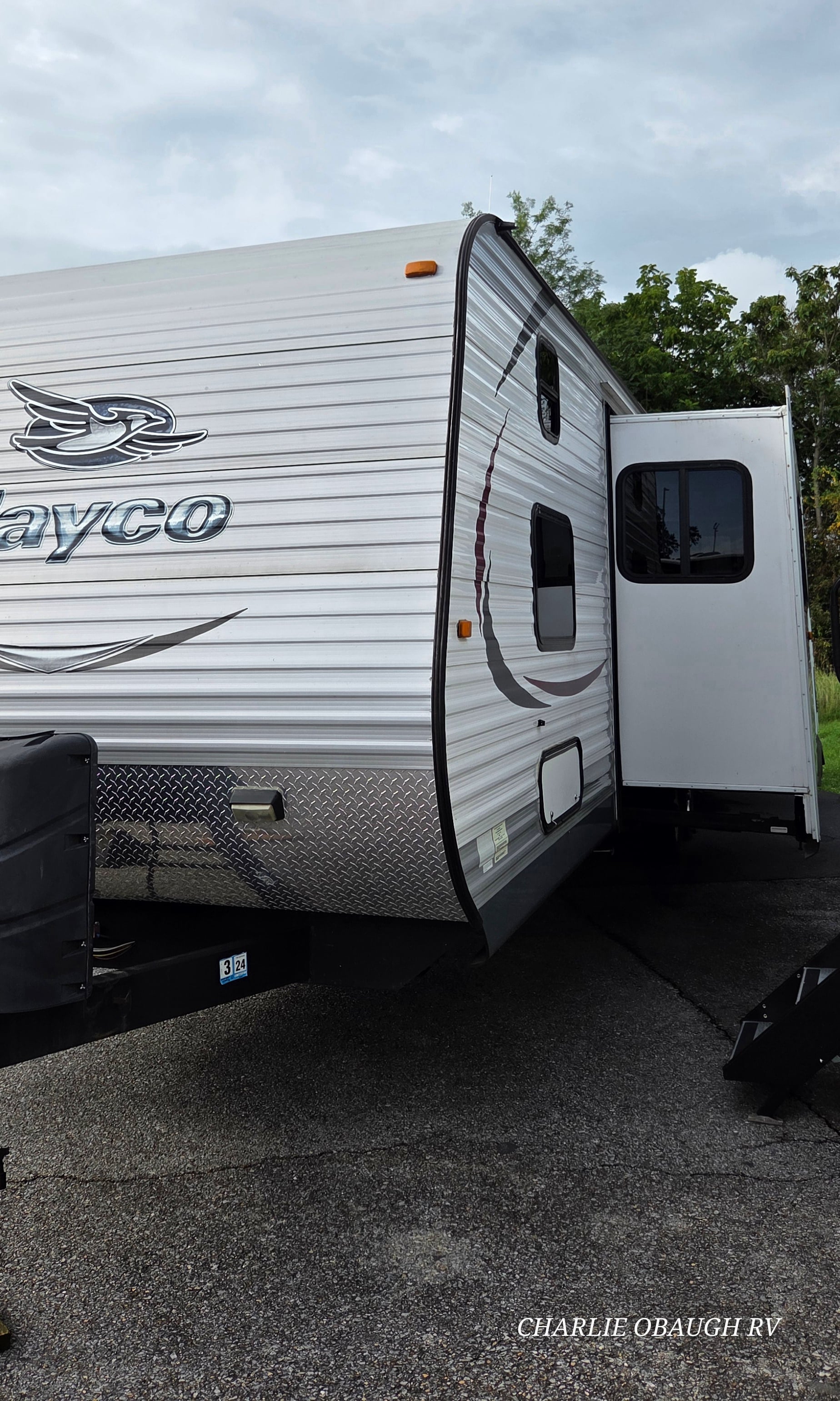 2015 Jayco Jay Flight "SALE PENDING" 31QBDS Photo in Staunton VA 24401