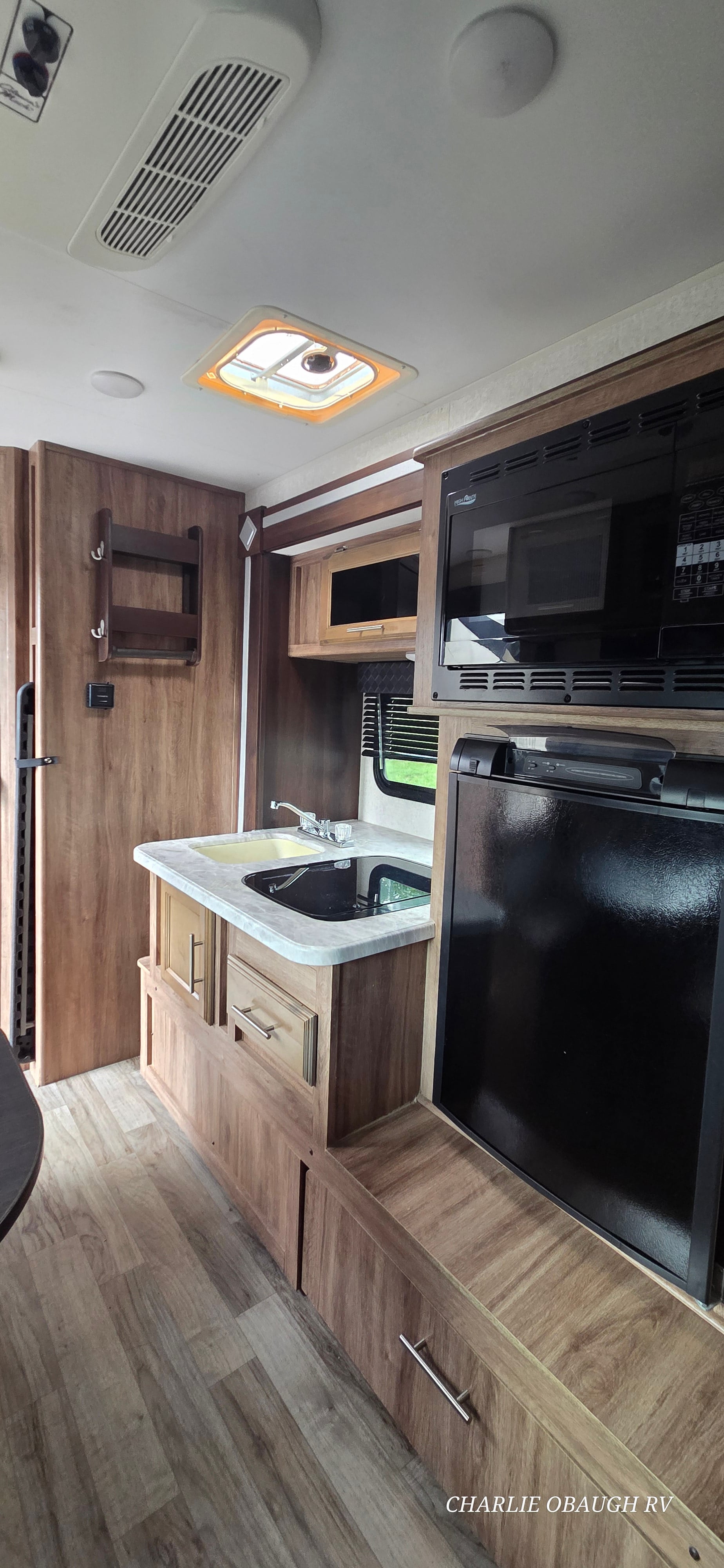 Pre-Owned 2019 Jayco Hummingbird "SALE PENDING" 17RB - photo - 10