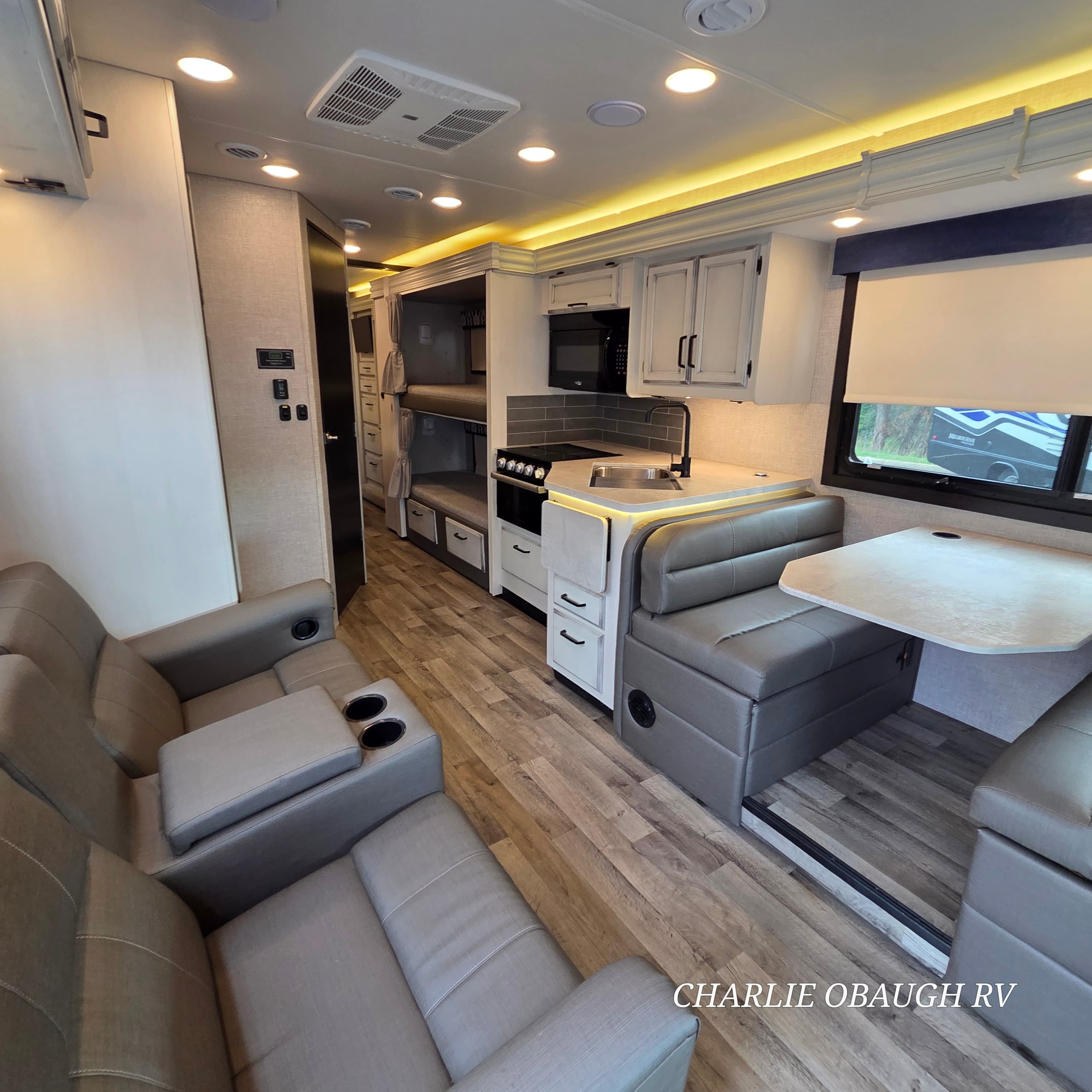 Pre-Owned 2022 Jayco Greyhawk 31F - photo - 18