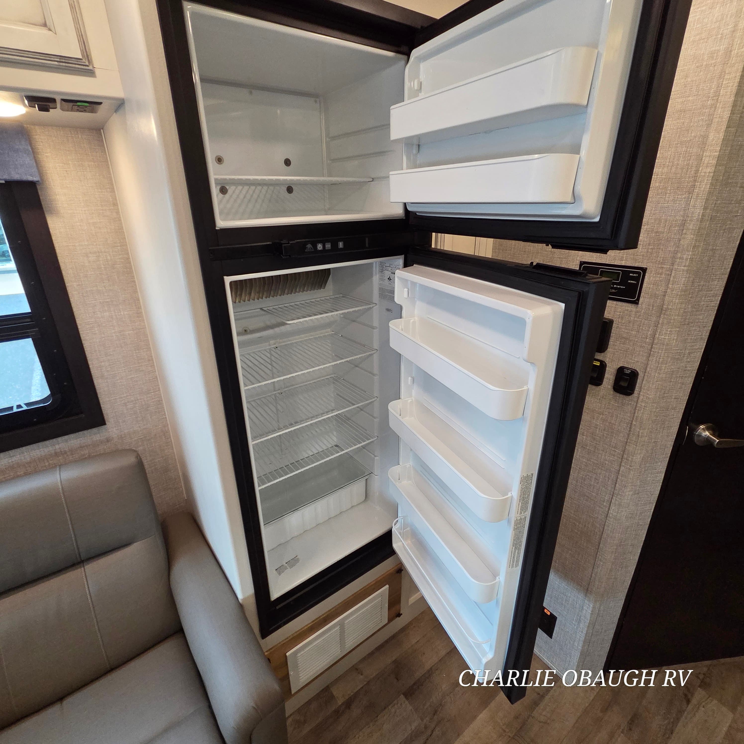 Pre-Owned 2022 Jayco Greyhawk 31F - photo - 31